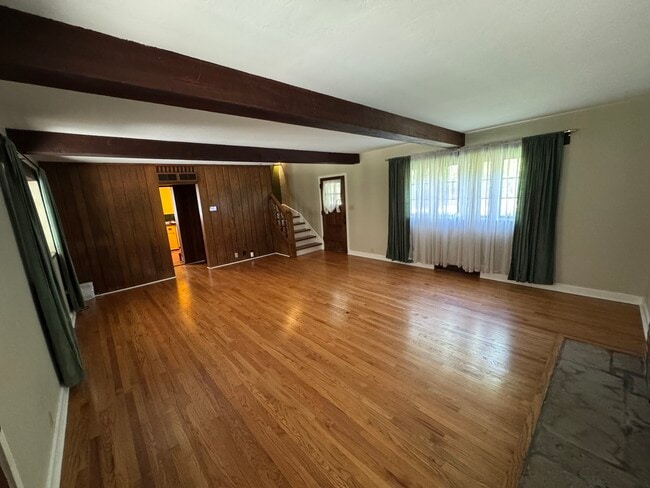 Building Photo - 2545 Van Dorn St