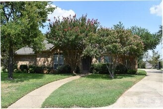 Building Photo - 4009 Bowden Hill Ln E