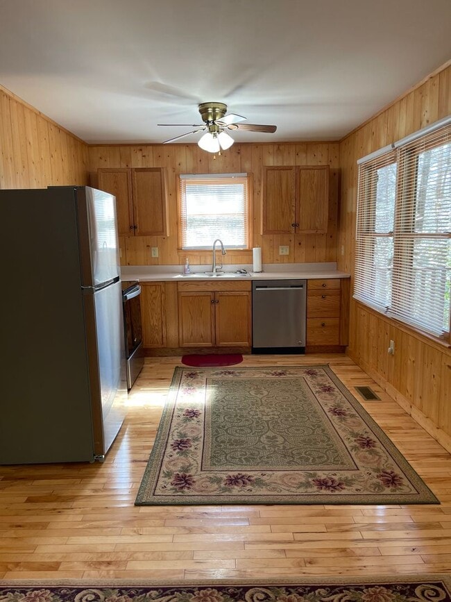 15 Briar Patch Ln, Brevard, NC 28712 House Rental in Brevard, NC