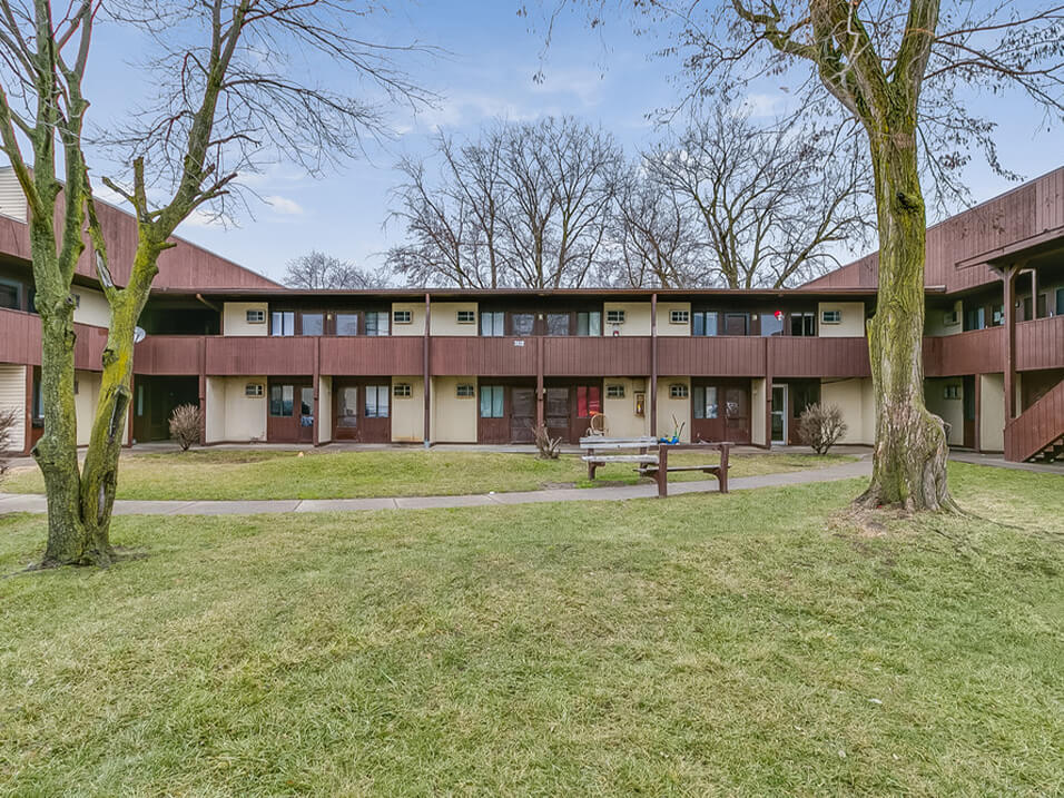 Clair Commons Apartments 28202846 Airport Hwy Toledo, OH