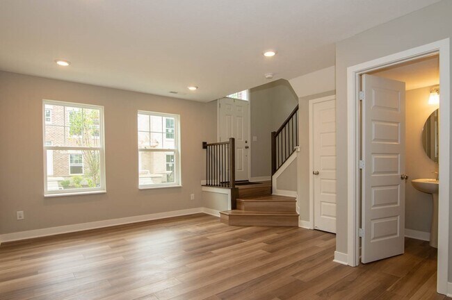 Building Photo - newly built townhome in Carmel