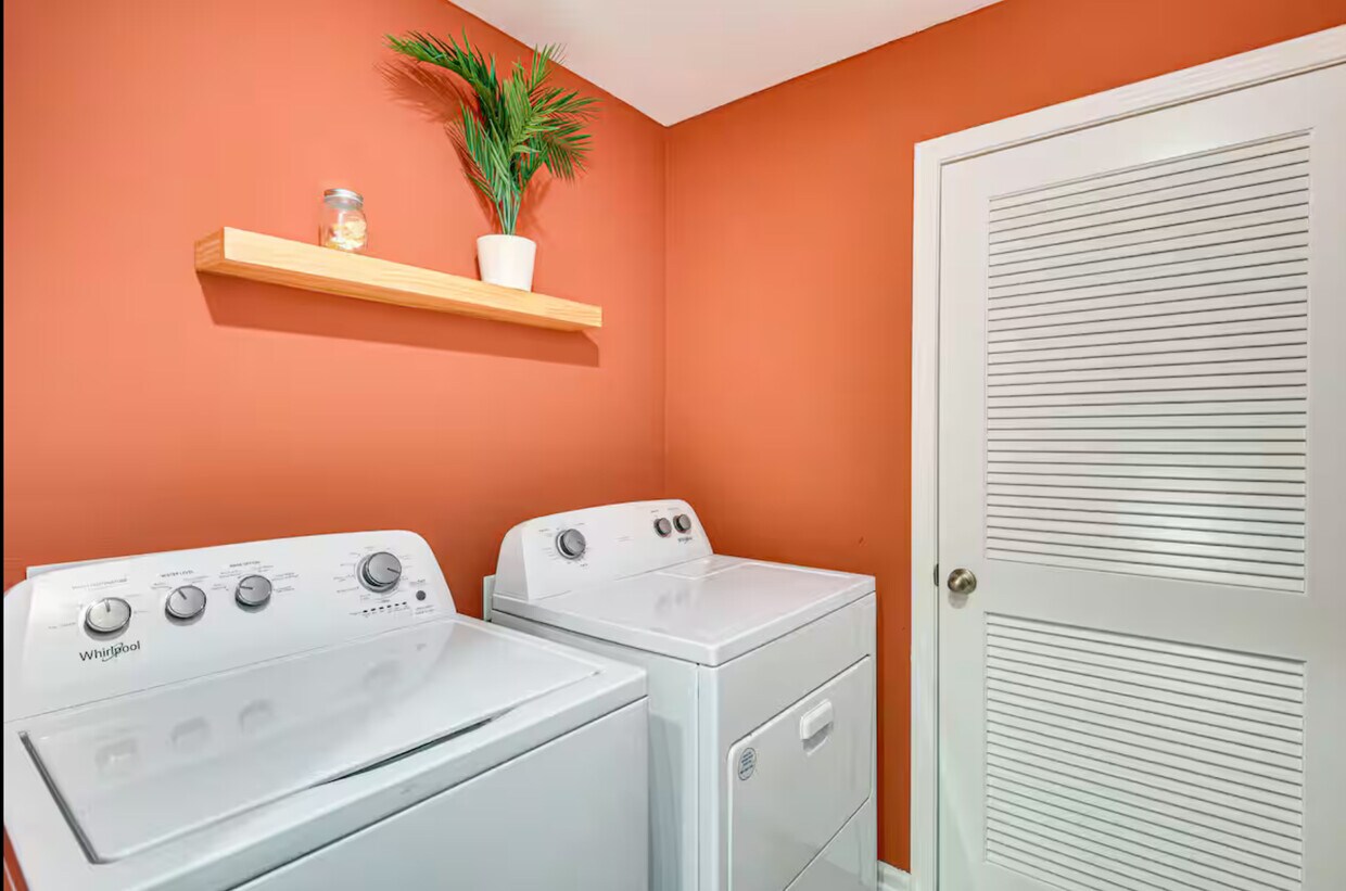 Foto principal - 132 Redbud Rd