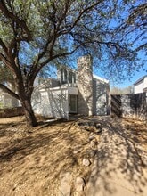 Building Photo - 4243 Siesta Ln