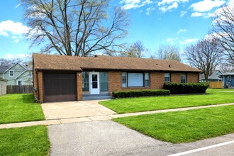 Building Photo - 319 N Lord Ave