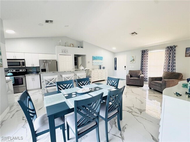 Building Photo - 1221 Granada Blvd