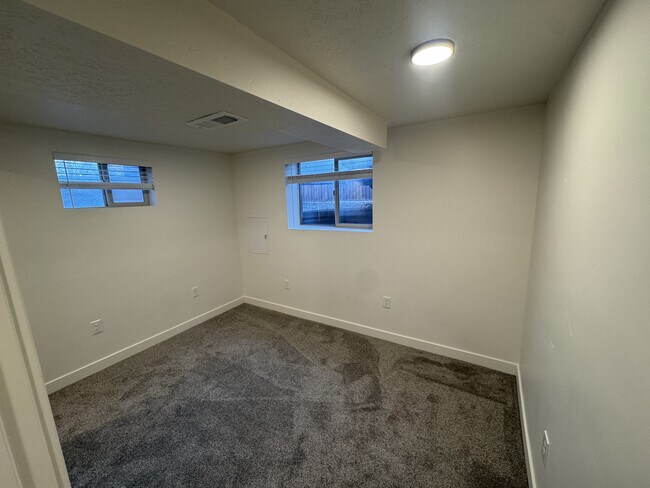 Dormitorio del sótano - 312 E Donna Cir