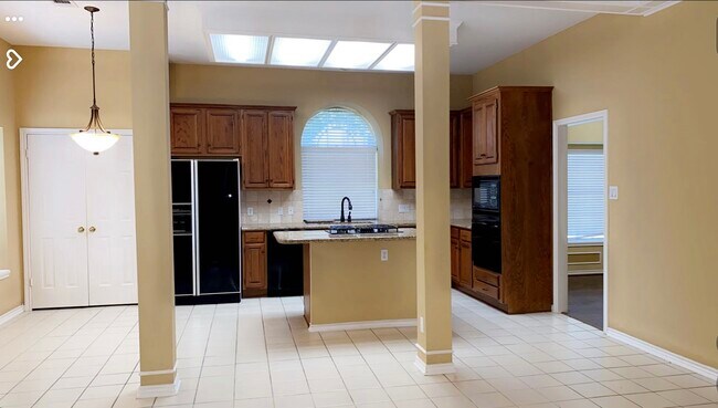 Building Photo - 8315 Bon Hill Ct