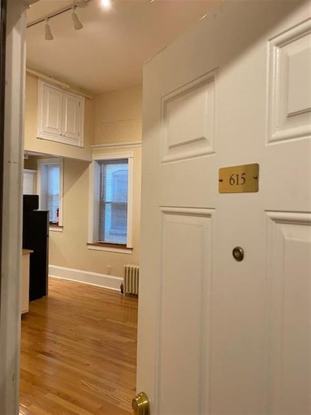 Primary Photo - 495 Green St