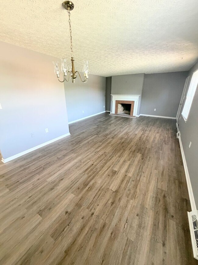 Foto del edificio - 919 Sandusky Dr