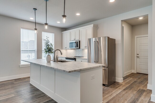 Foto del edificio - 9509 Thorncrown Ln