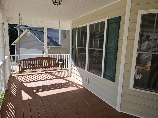 Building Photo - NEW LISTING!!!! Dont Miss Out
