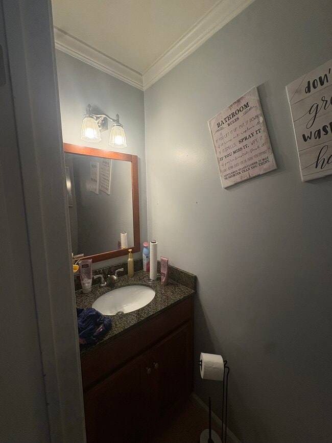 Building Photo - Andrew property