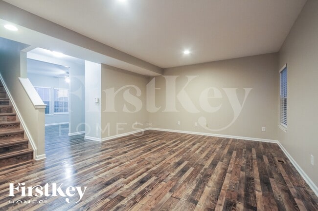 Building Photo - 8305 Wheatfield Dr