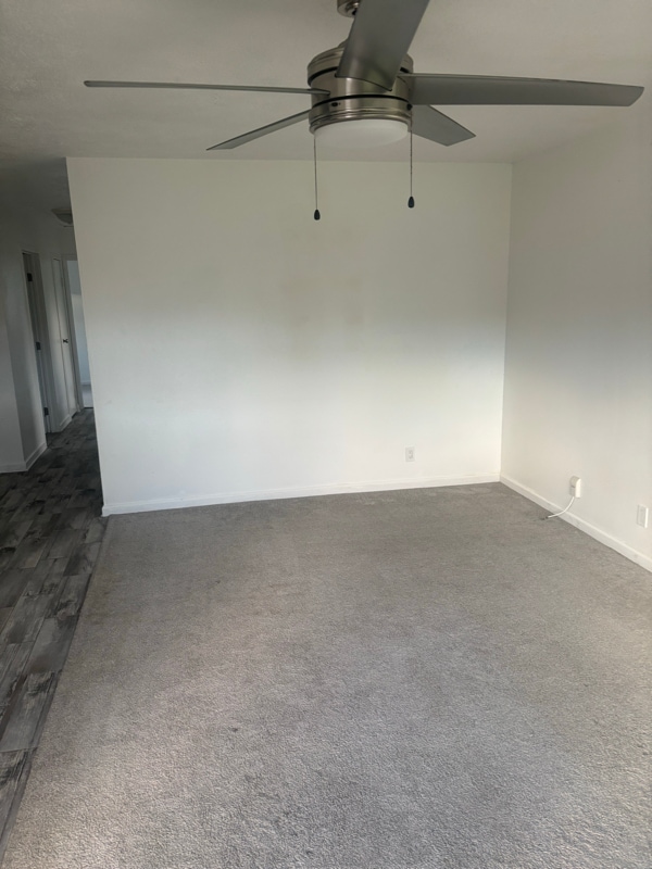 Building Photo - 18-7878-7878 Henele Rd