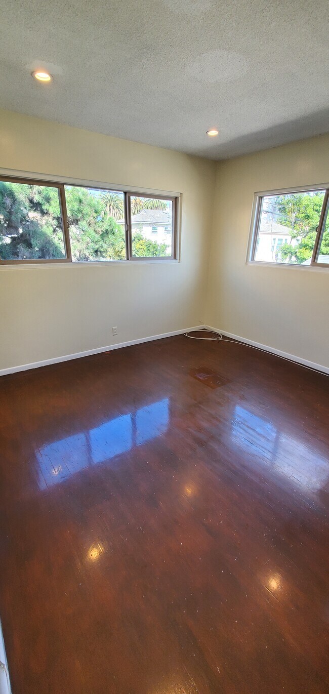 Foto del edificio - 11913 Culver Blvd