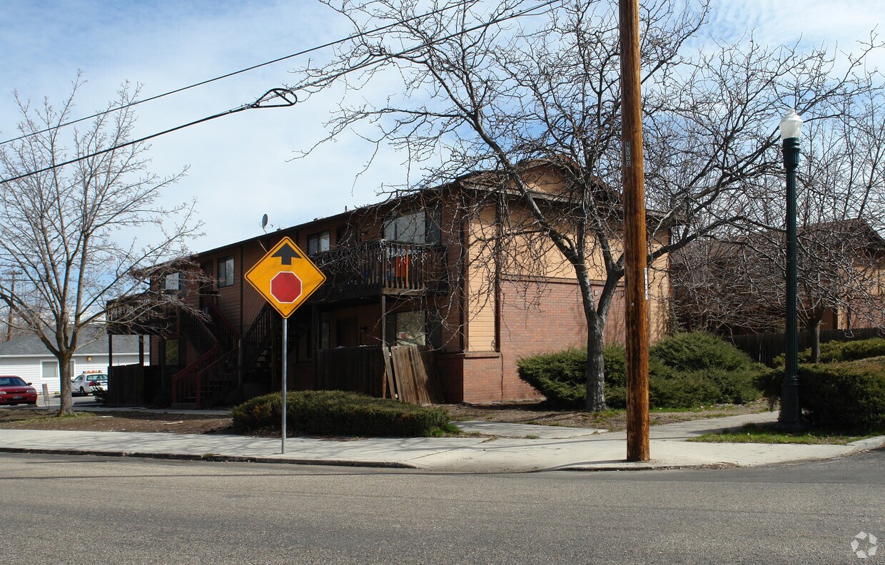 Foto del edificio - 1190 W Lee St