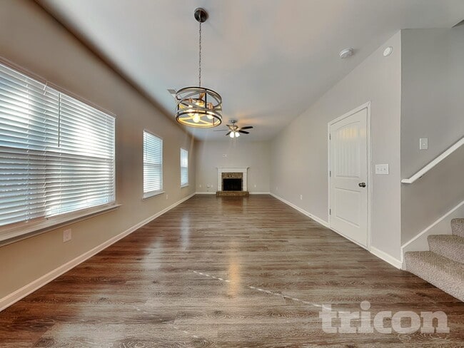 Building Photo - 55 Moss Way