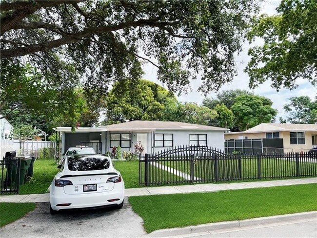 Foto del edificio - 1135 NW 127th St