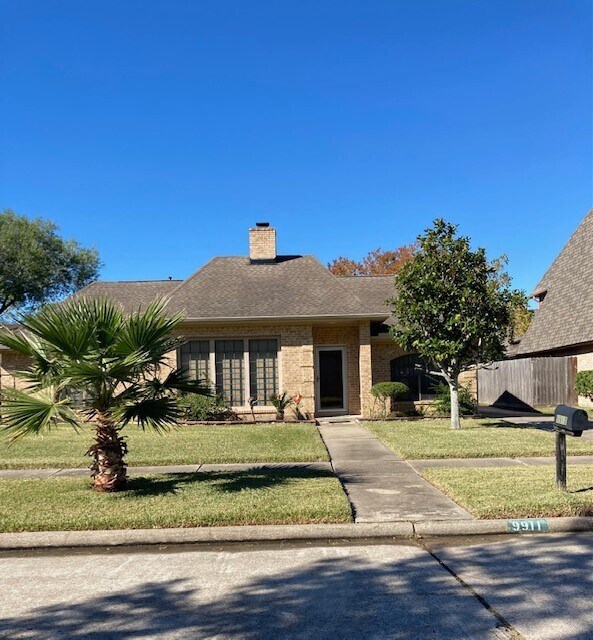 Building Photo - 9911 Sagegreen Dr