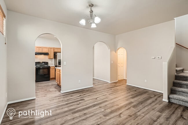 Foto del edificio - 18012 17Th Avenue Court E, Spanaway, WA, 9...