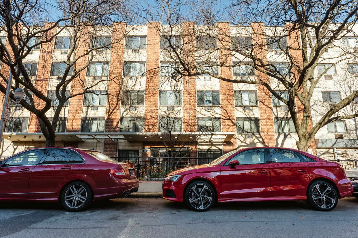 Foto del edificio - 540 W Roscoe St