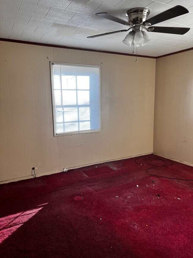 Building Photo - 420 25th St