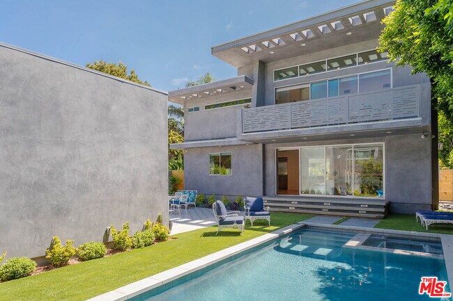 Foto del edificio - 959 N Vista St