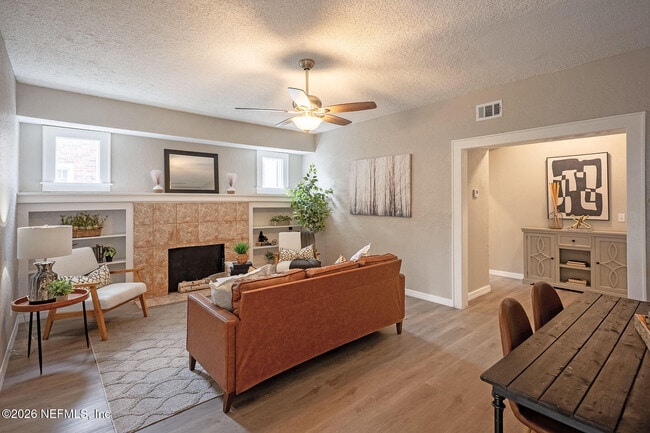 Foto del edificio - 325 Alder St