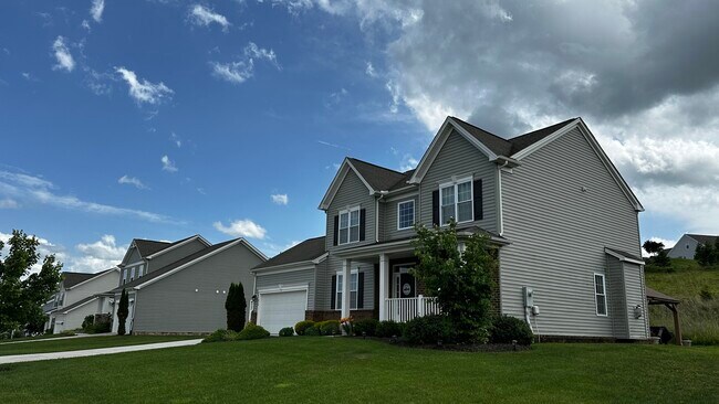 Building Photo - 410 Heartwood Crossing
