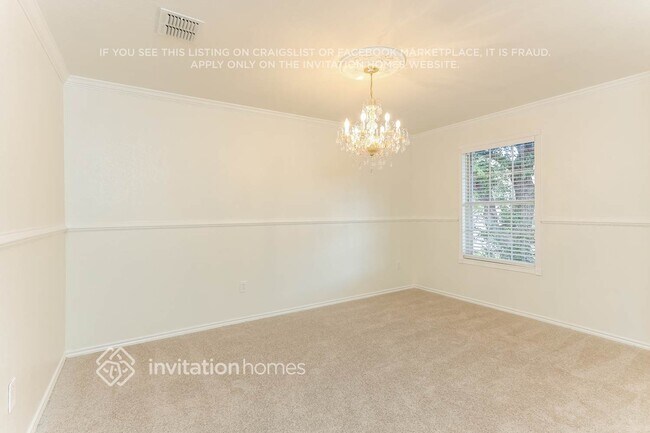 Building Photo - 8522 Silver Brush