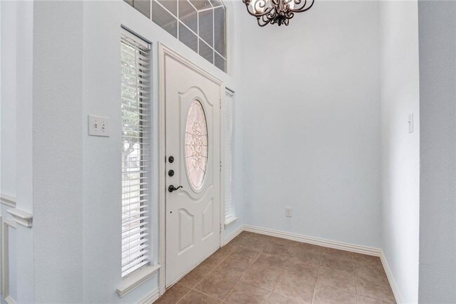 Building Photo - 1047 Mustang Ct