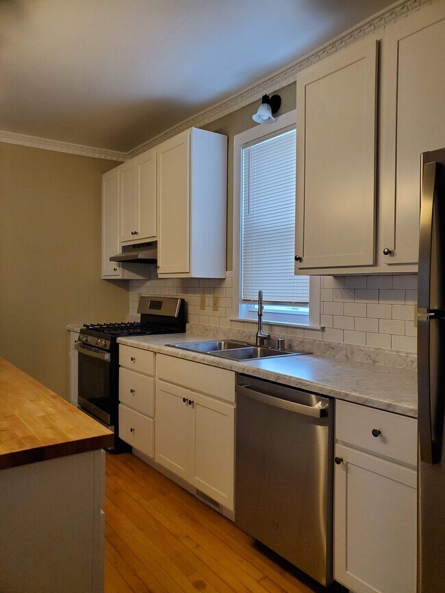 Foto del edificio - 2159 S Mound St