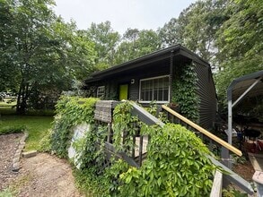 Building Photo - 1408 Kelly Rd