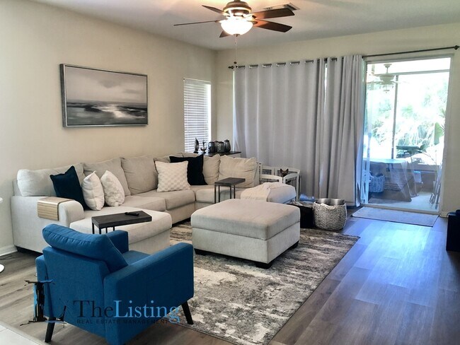 Foto del edificio - 7411 Surrey Wood Ln