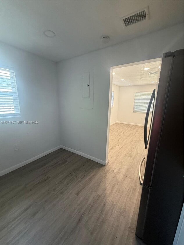 Foto del edificio - 2510 NE 182nd St