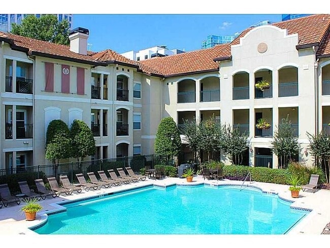 Building Photo - 955 Juniper St NE