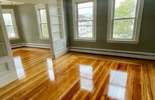 Foto del edificio - 576 Providence St