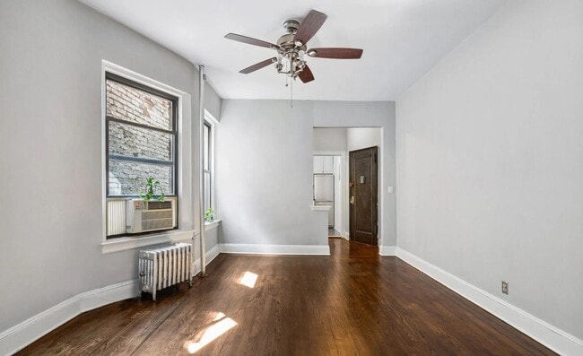 Building Photo - Beautifully renovated 1Bed 1Bath