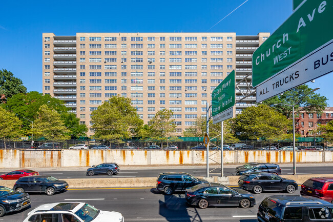 Building Photo - Caton Towers