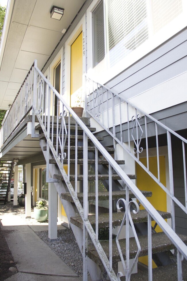 Foto del edificio - Super cute top level 1 bed w/ washer/dryer...