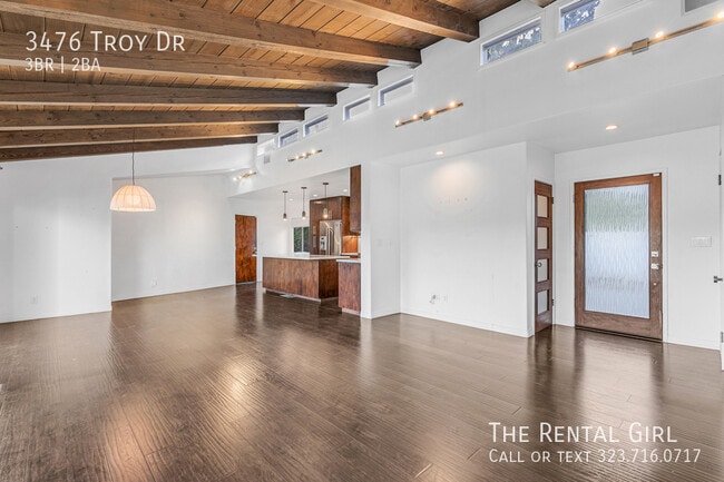 Foto del edificio - 3476 Troy Dr