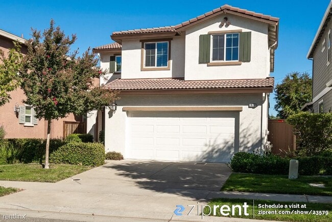 Building Photo - 3 br, 2.5 bath House - 1977 Ellesmere Loop...