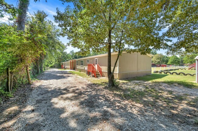 Foto del edificio - 26768 Dobbin-Huffsmith Rd