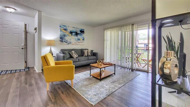 Foto del edificio - 3705 SW 27th St