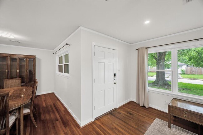 Foto del edificio - 9610 Bevlyn Dr