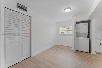 Building Photo - 10261 NW 35th St