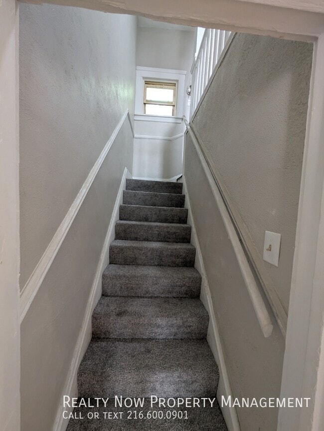 Foto del edificio - 3709 E 103rd St
