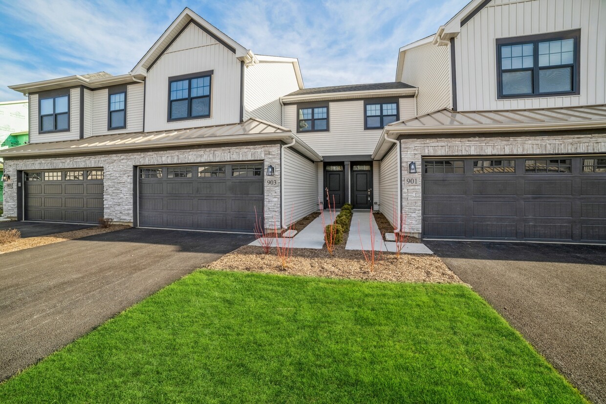 Foto principal - 902 Brielle Blvd
