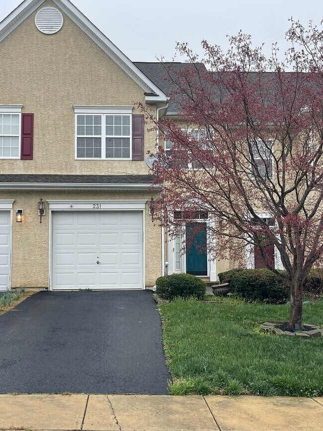Building Photo - 231 Wilmore Dr