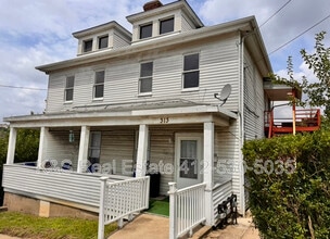 Building Photo - 313 5th St